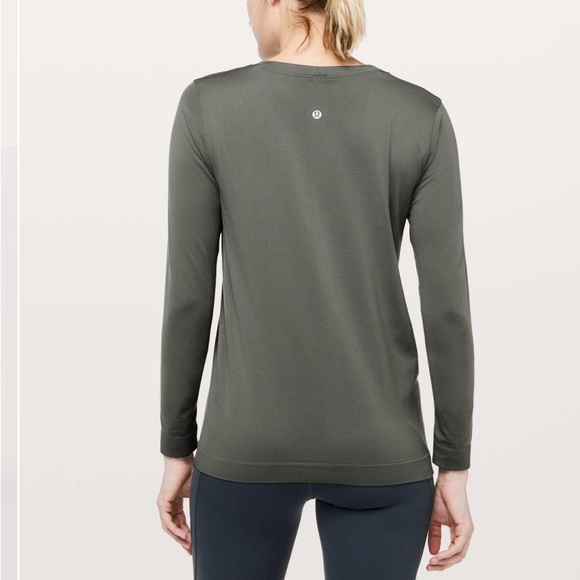 Lululemon Swiflty Tech (Breeze) *Relaxed Fit -Grey Sage - Picture 2 of 6